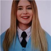 Educadora social ofrece clases de lengua castellana y literatura